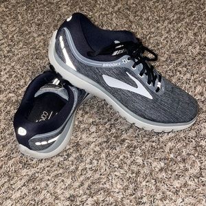 Women’s Brooks PureFlow7 Running Shoes